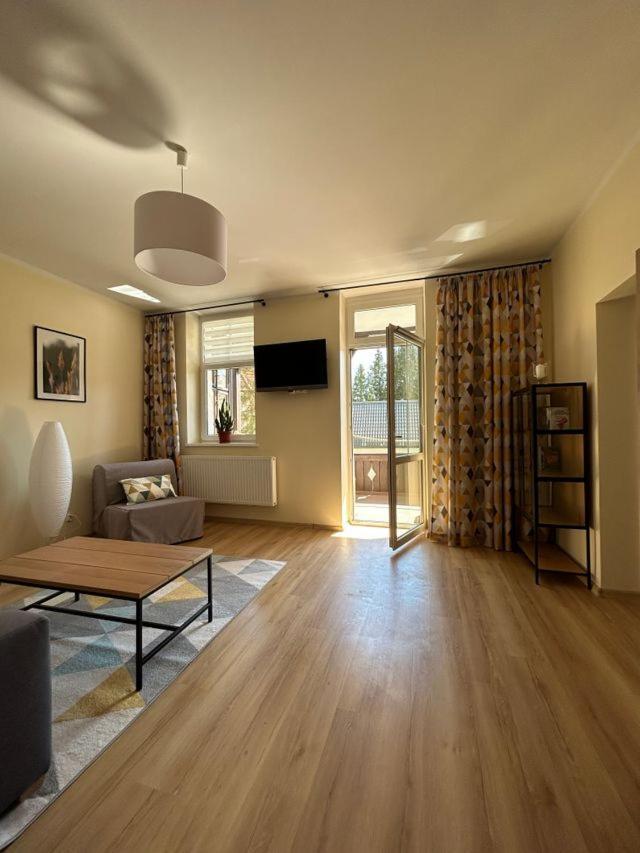 Apartament Nad Galeria Blisko Centrum Kudowy Kudowa-Zdrój Buitenkant foto
